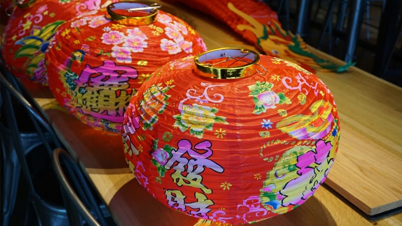 פנסי נייר מסורתיים - ראש השנה הסיני