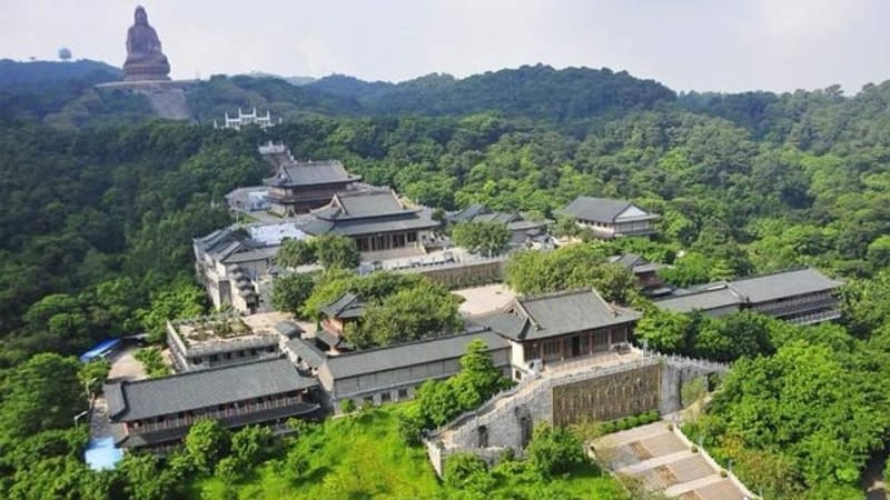 תמונת נוף הר סיציאו פושאן סין