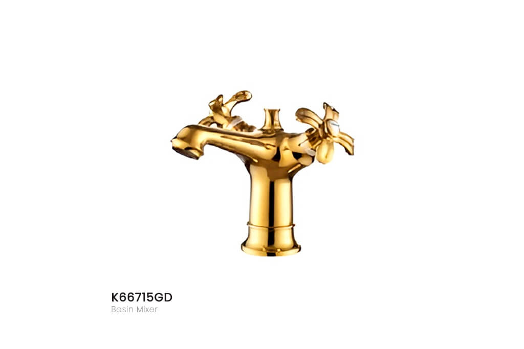 תקריב ברז וינטג' זהוב דגם K66715GD - פרטי חריטה ייחודיים, גימור עתיק