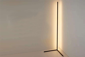 מנורה עומדת עם תאורת לד RGB 16 מיליון צבעים – יבוא אישי מסין, תאורה לבית בעיצוב מודרני.