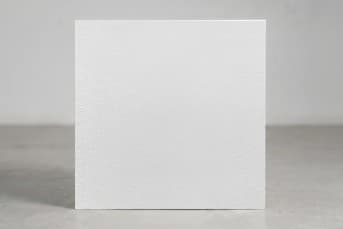 אריח ריצוף 60X60 בגוון לבן