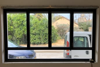 חלון אלומיניום עם 4 כנפיים - ייצור בהתאמה אישית